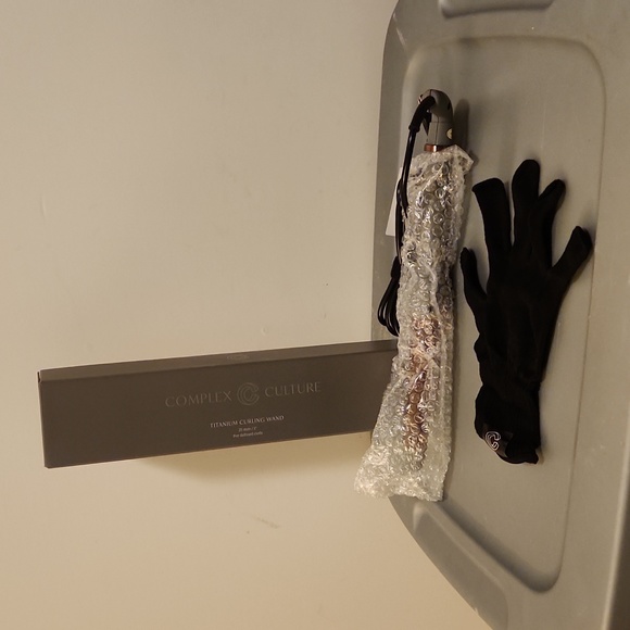 Complex Culture titanium curling iron - Picture 4 of 5